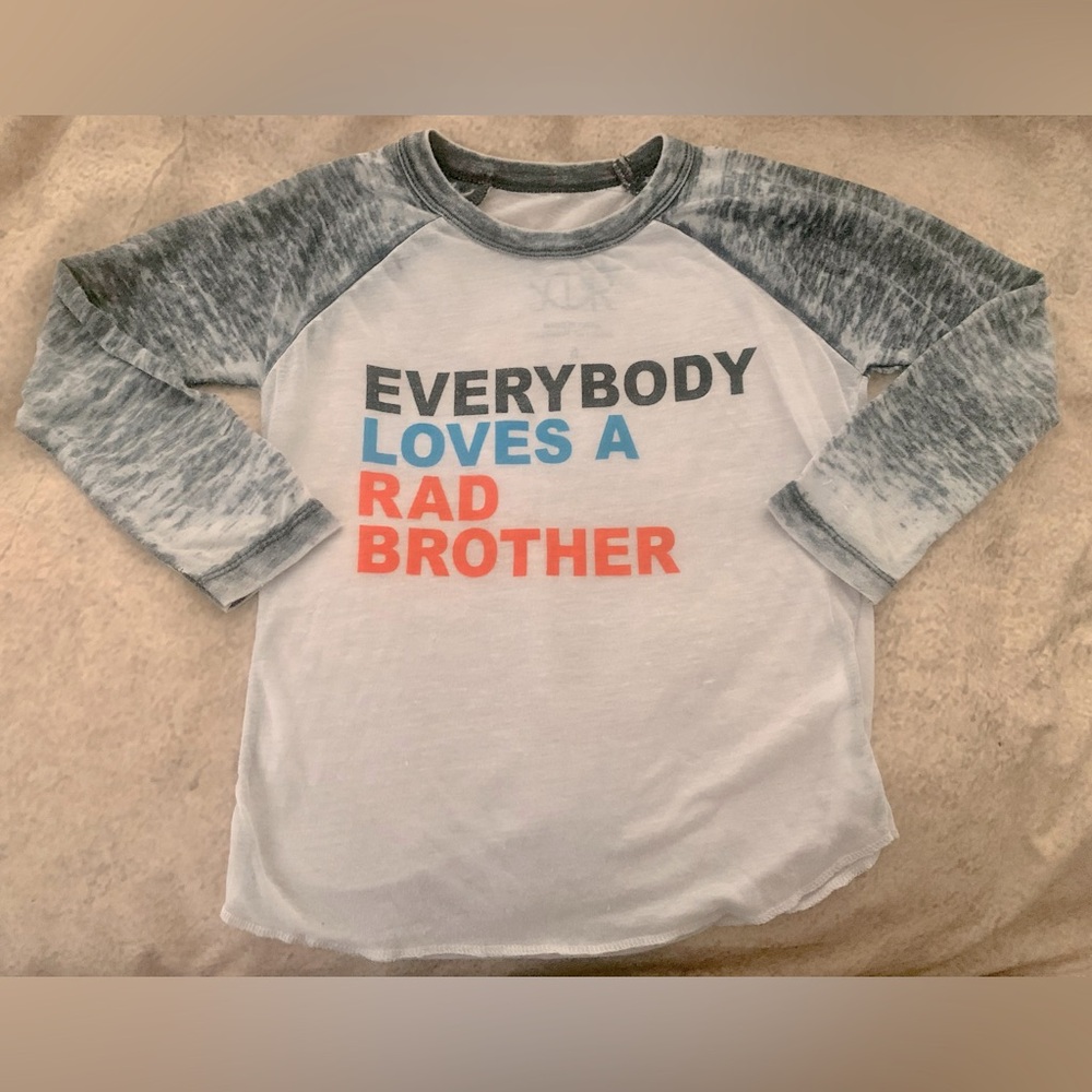 Vintage, distressed kids long sleeve tee sz4